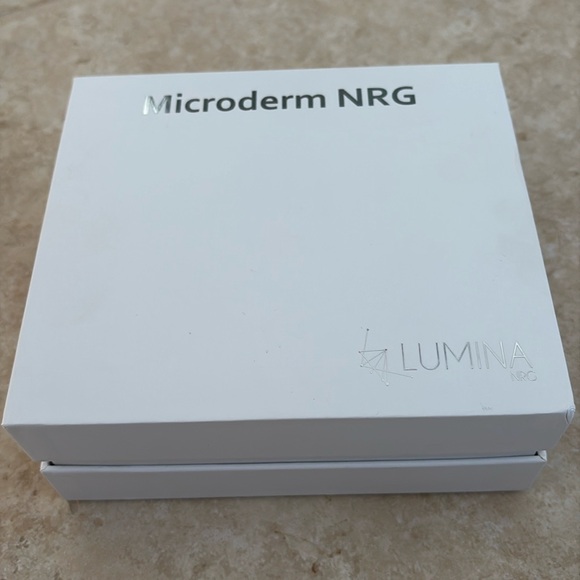 Lumina Microderm NRG - Picture 3 of 8